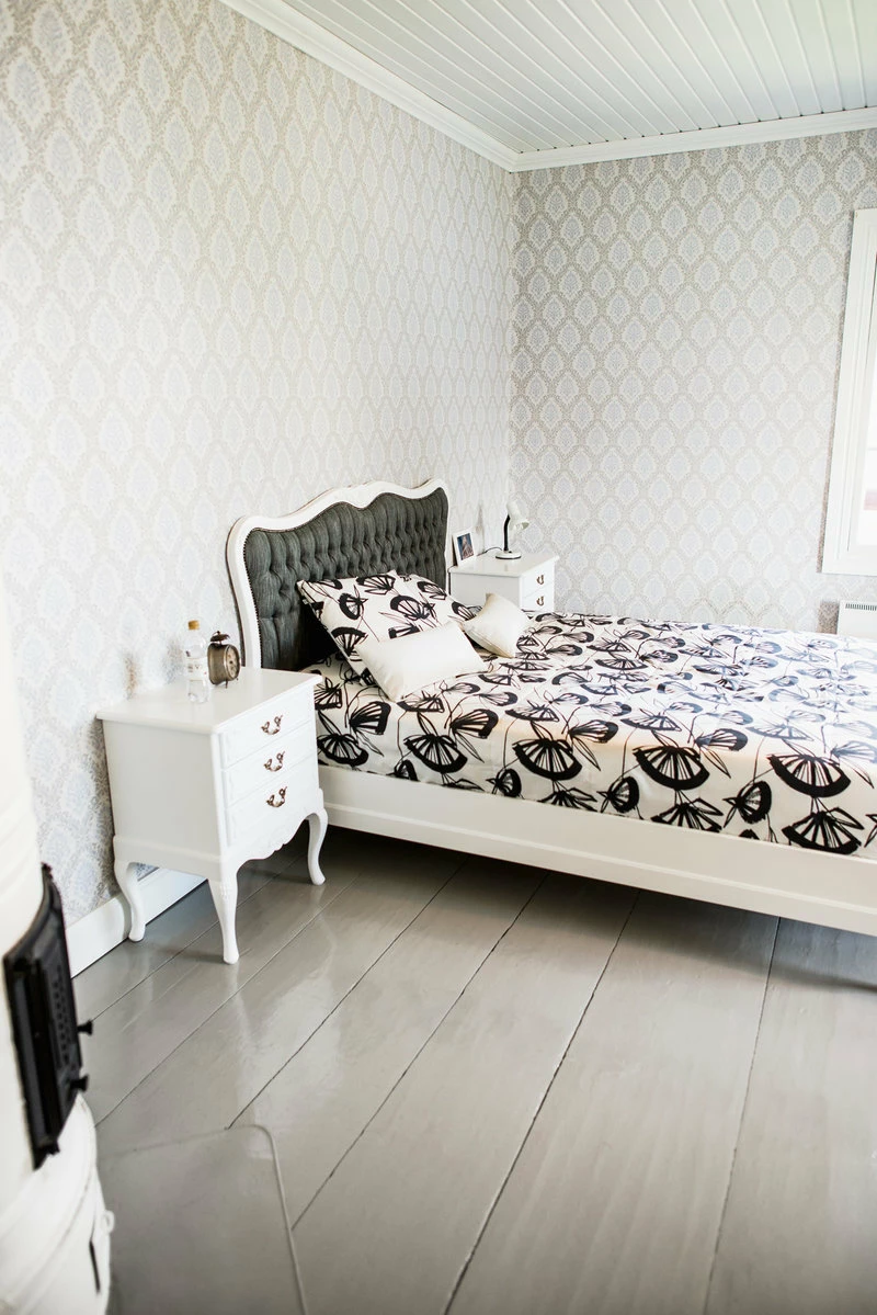 Talonpoikaisrokokoo Divaanisänky Verhoilulla Päädyllä 5 Talonpoikaisrokokoo Divaanisänky Verhoilulla Päädyllä - Image 3