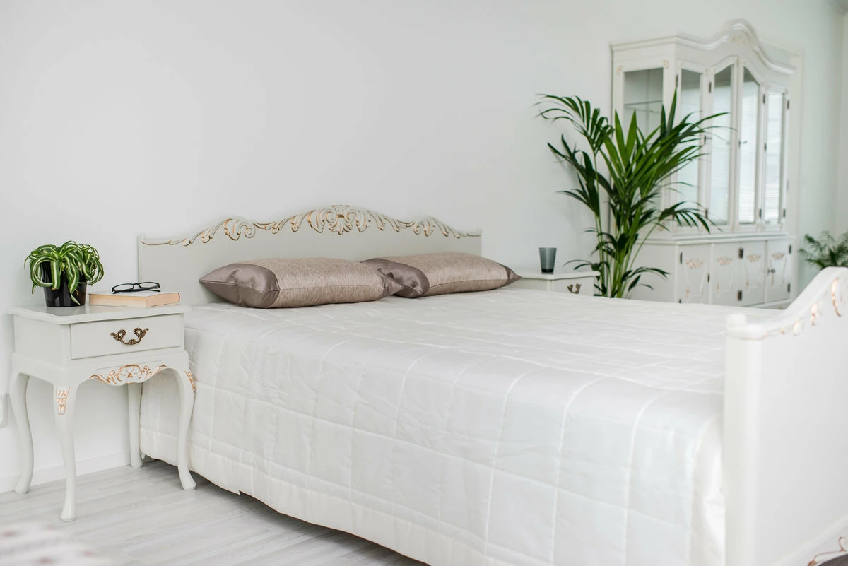 Talonpoikaisrokokoo Divaanisänky 5 Talonpoikaisrokokoo Divaanisänky - Image 3