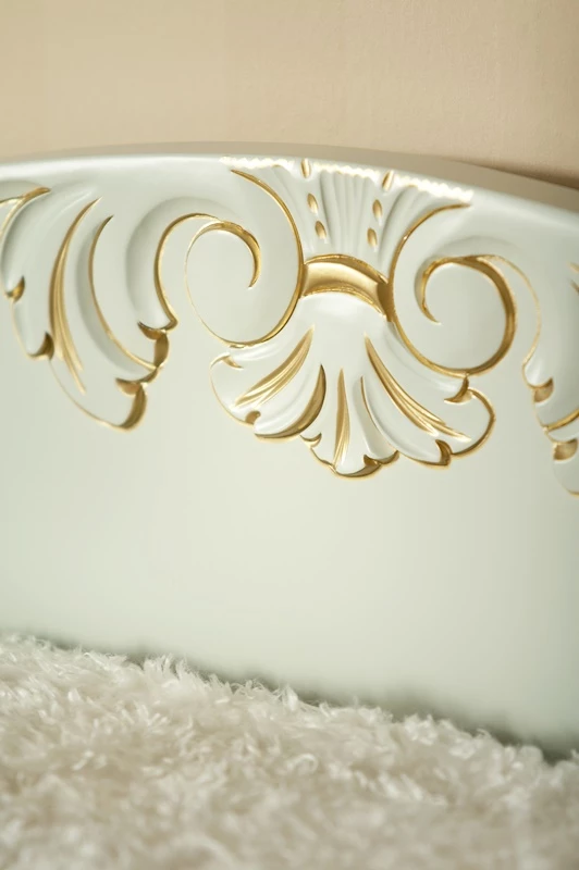 Talonpoikaisrokokoo Divaanisänky 8 Talonpoikaisrokokoo Divaanisänky - Image 6