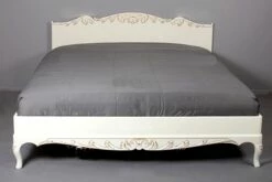 Talonpoikaisrokokoo Divaanisänky 11 Talonpoikaisrokokoo Divaanisänky -Vuodevaatteet Myynti 2024 Sanky divaani 2423 1