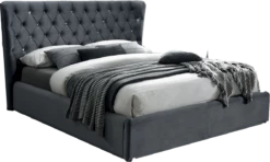 Esittelyssä olevat tuotteet 17 Carven Sänky